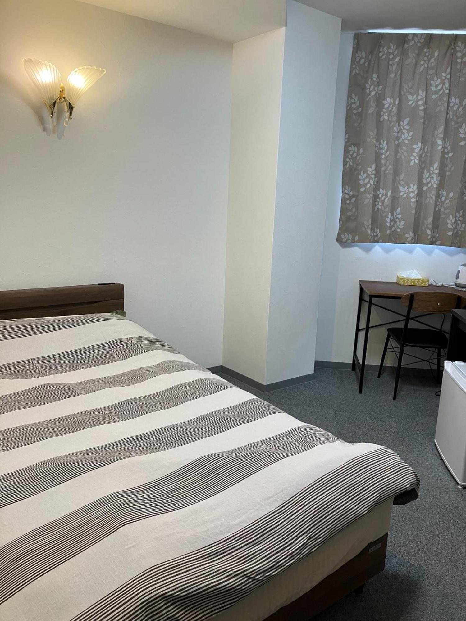 Hotel Leola - Vacation Stay 25772V Осака Экстерьер фото